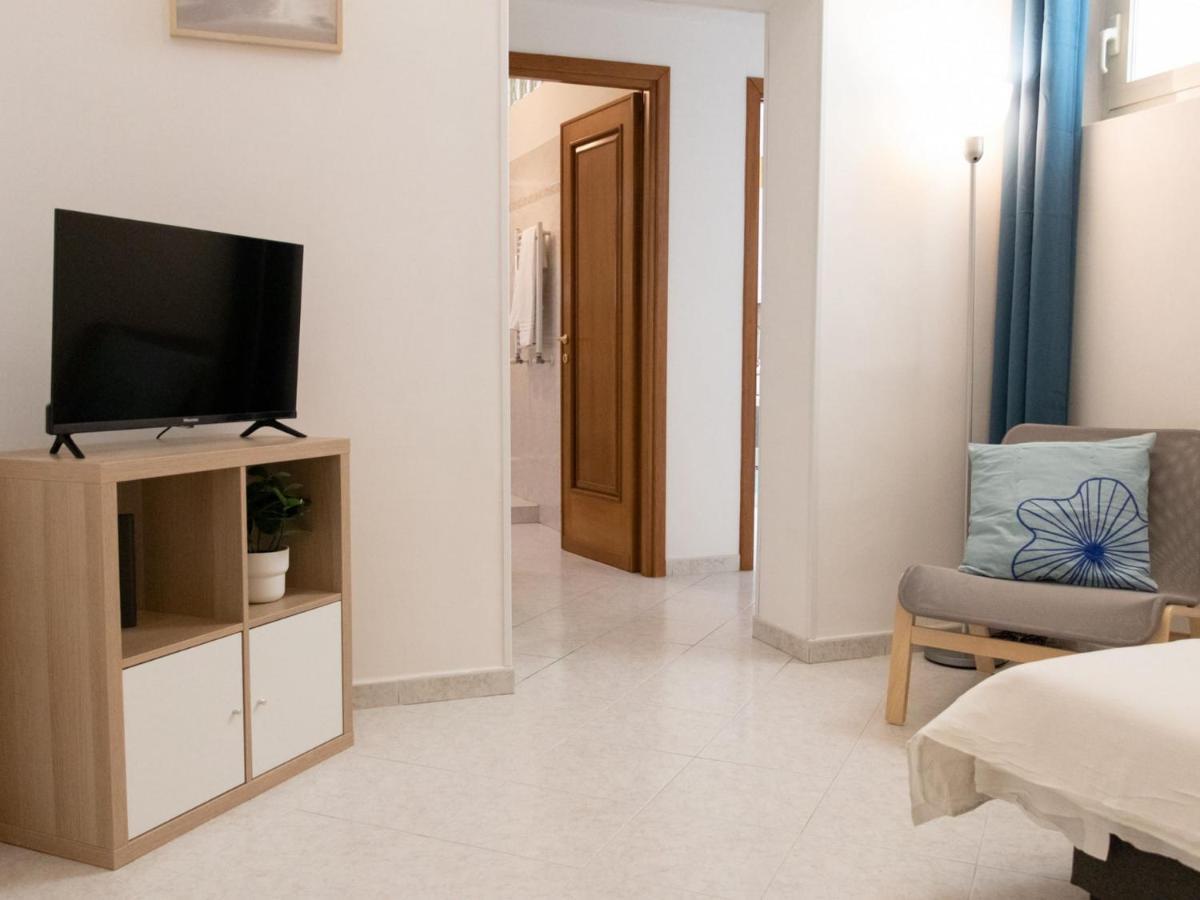 The Best Rent - Lovely Two-Bedroom Apartment Near Termini Station Roma Exterior foto